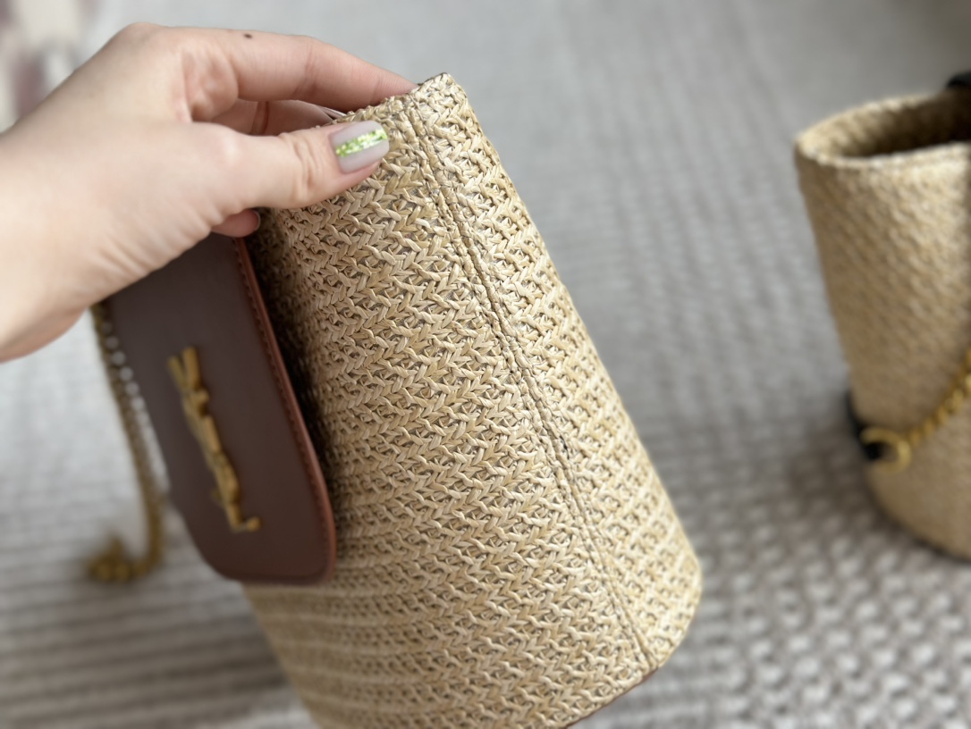 Y new arrival summer bag size:  23 * 20cm