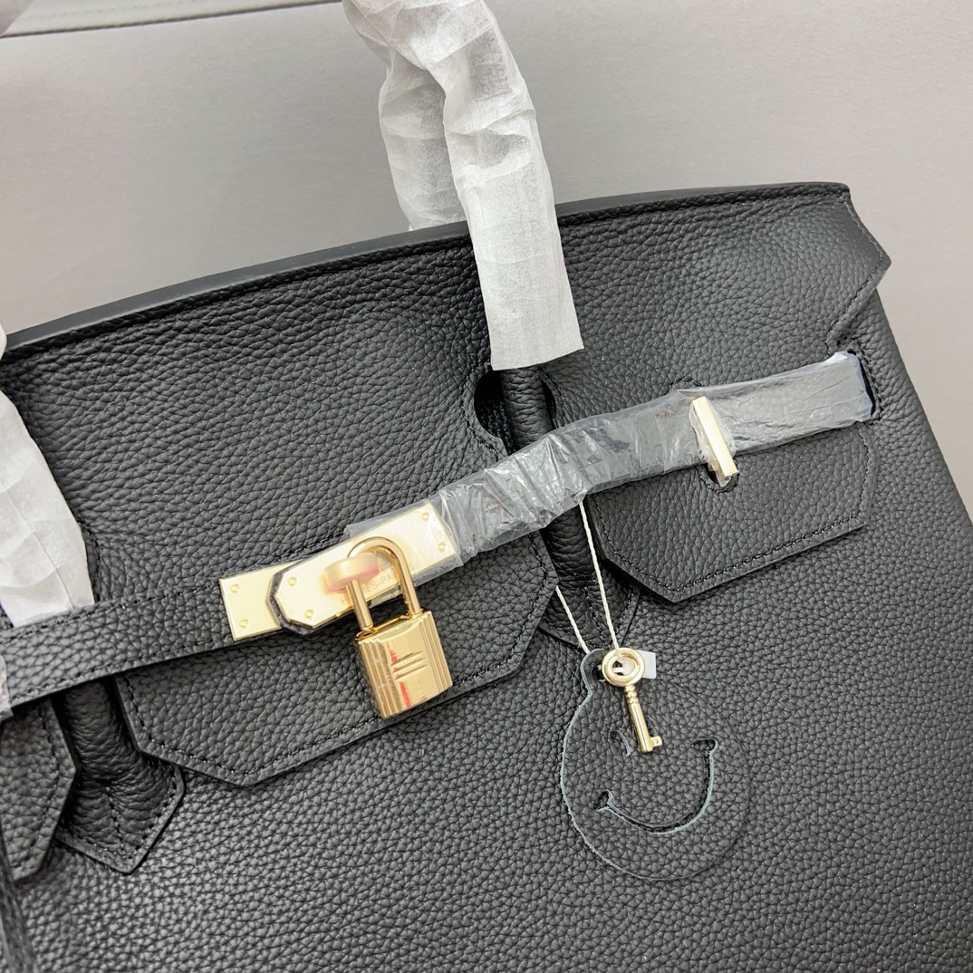 H Birkin 40 Men and women bag size: 40*30 cm