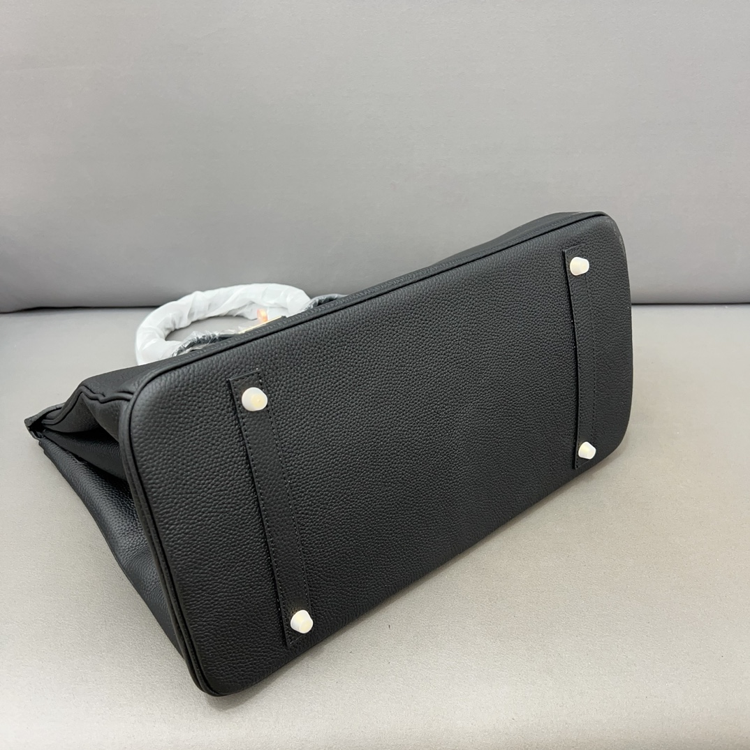 H Birkin 40 Men and women bag size: 40*30 cm