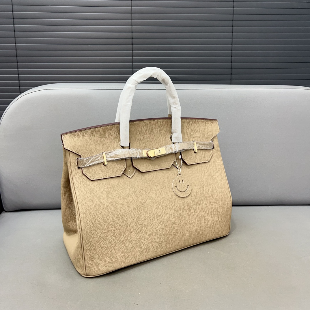 H Birkin 40 Men and women bag size: 40*30 cm