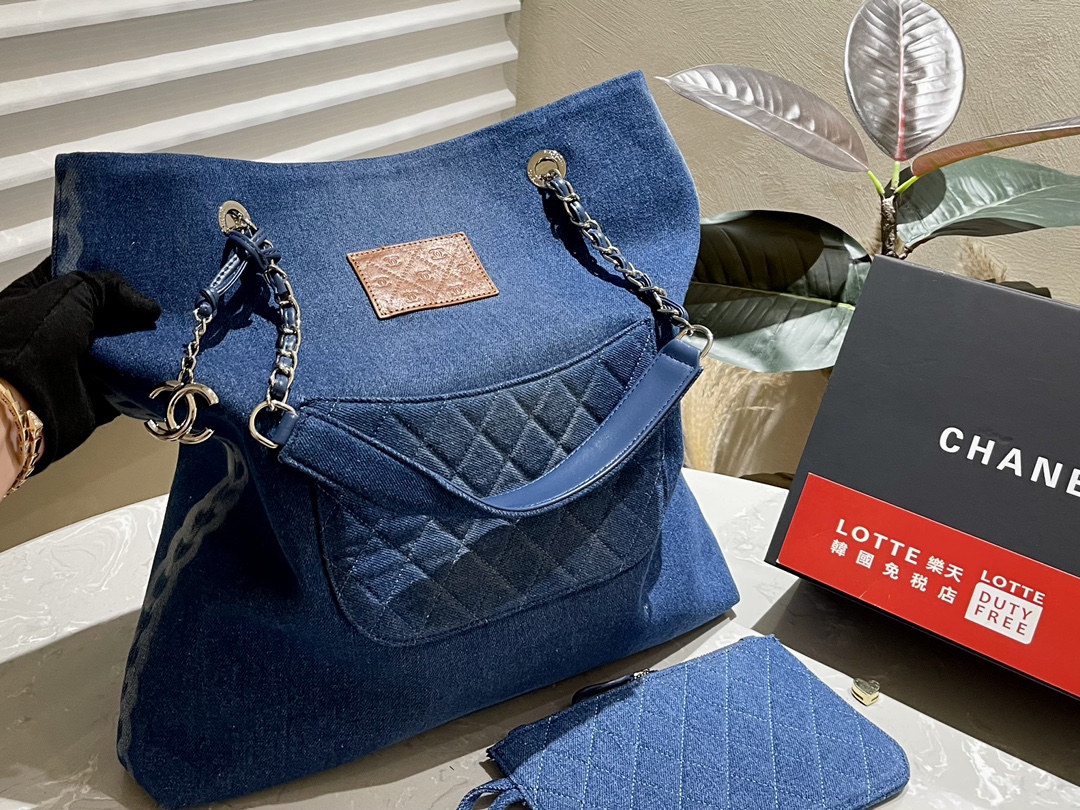 CC new arrival denim tote bag size: 30*40 cm