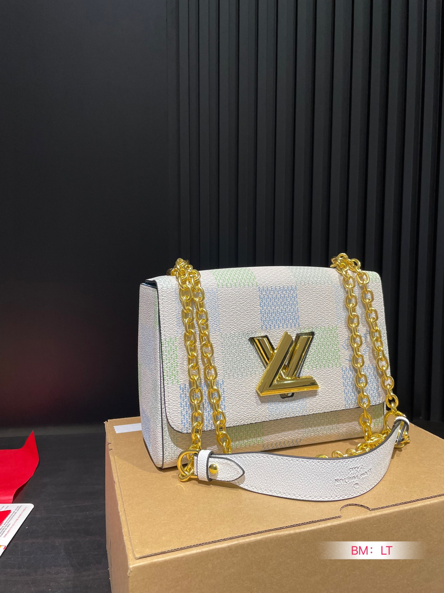 Louis new arrival twist women bag