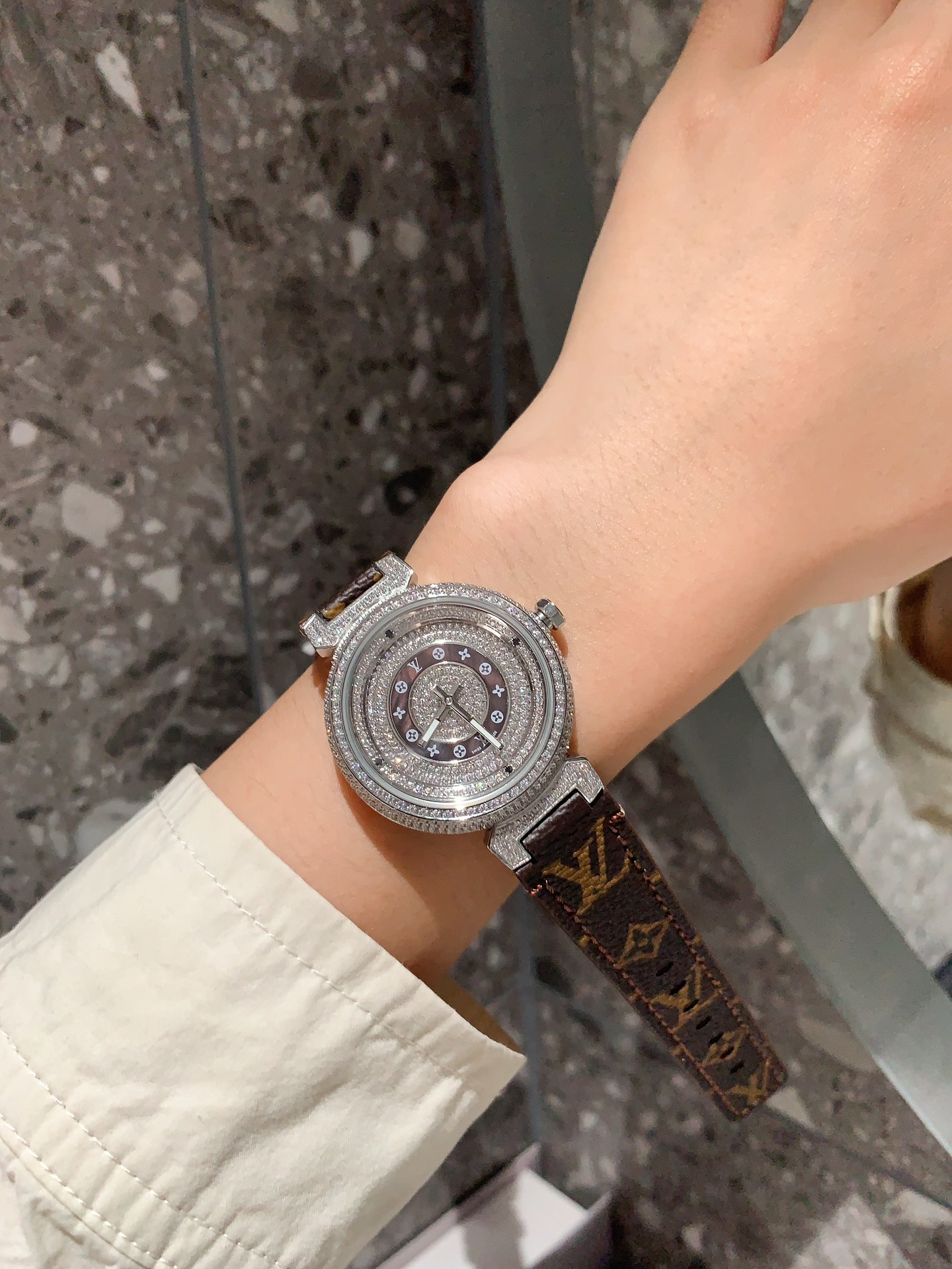 Louis Tambour slim monogran women watch 36mm