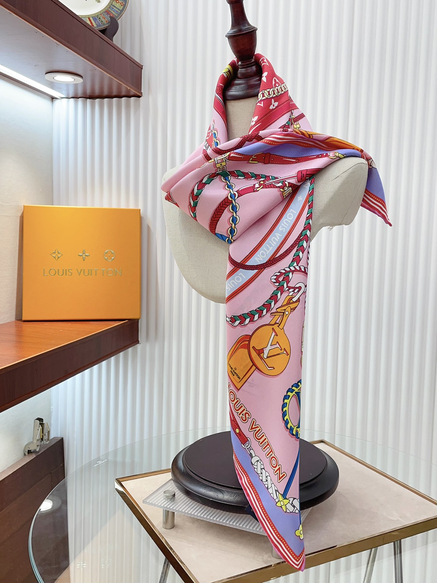 Louis new arrival scarf size: 90*90 cm 035