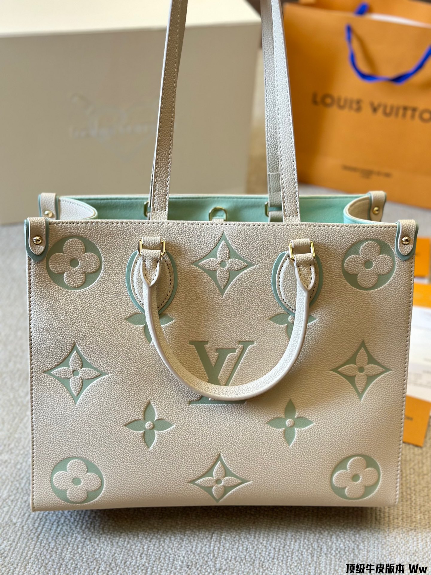 Louis Onthego new arrival tote bag