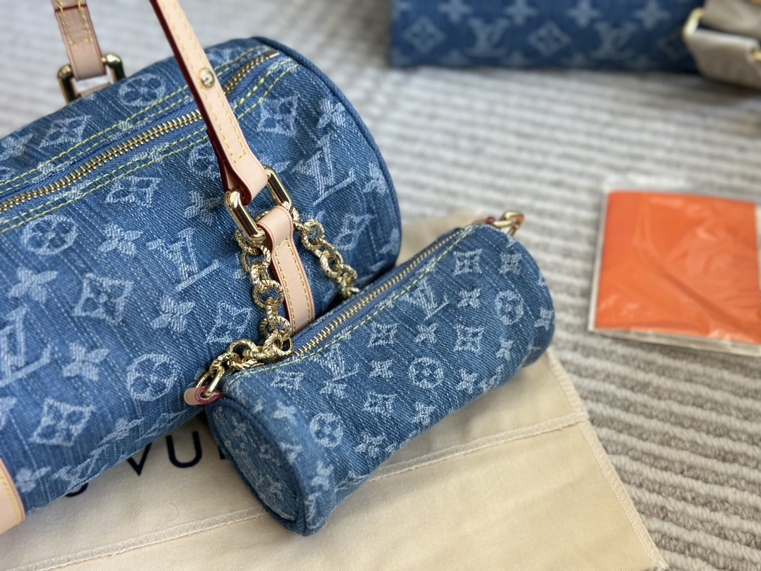 Louis Monogram new arrival denim bag size: 30*15cm