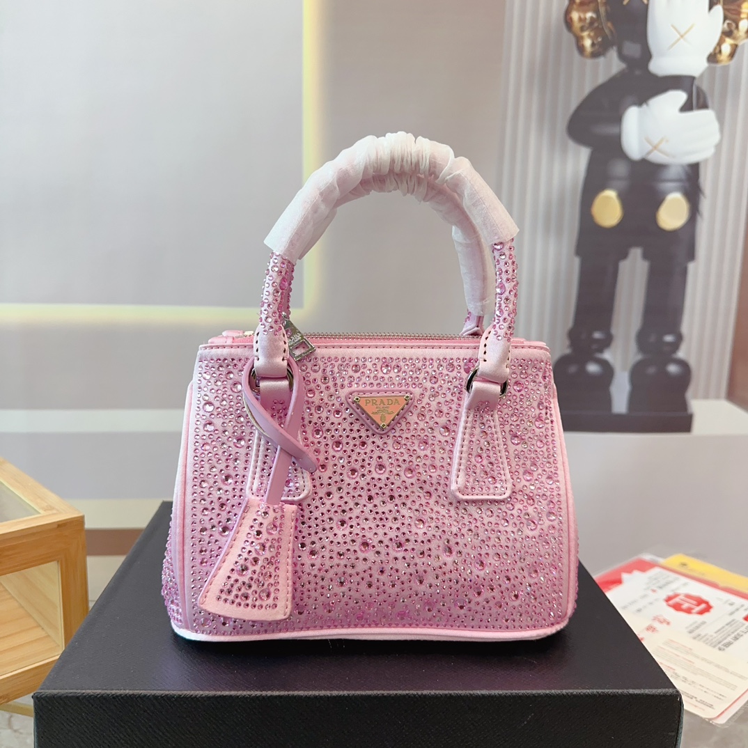 Pra new arrival blingbling bag size; 23*10*16cm
