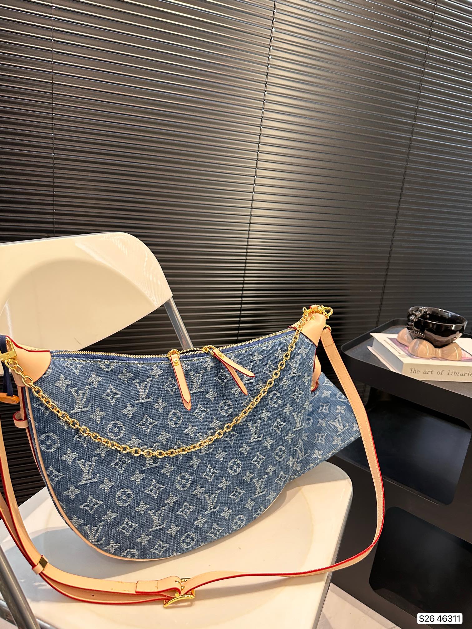 Louis new arrival hobo denim bag size: 41* 24 cm