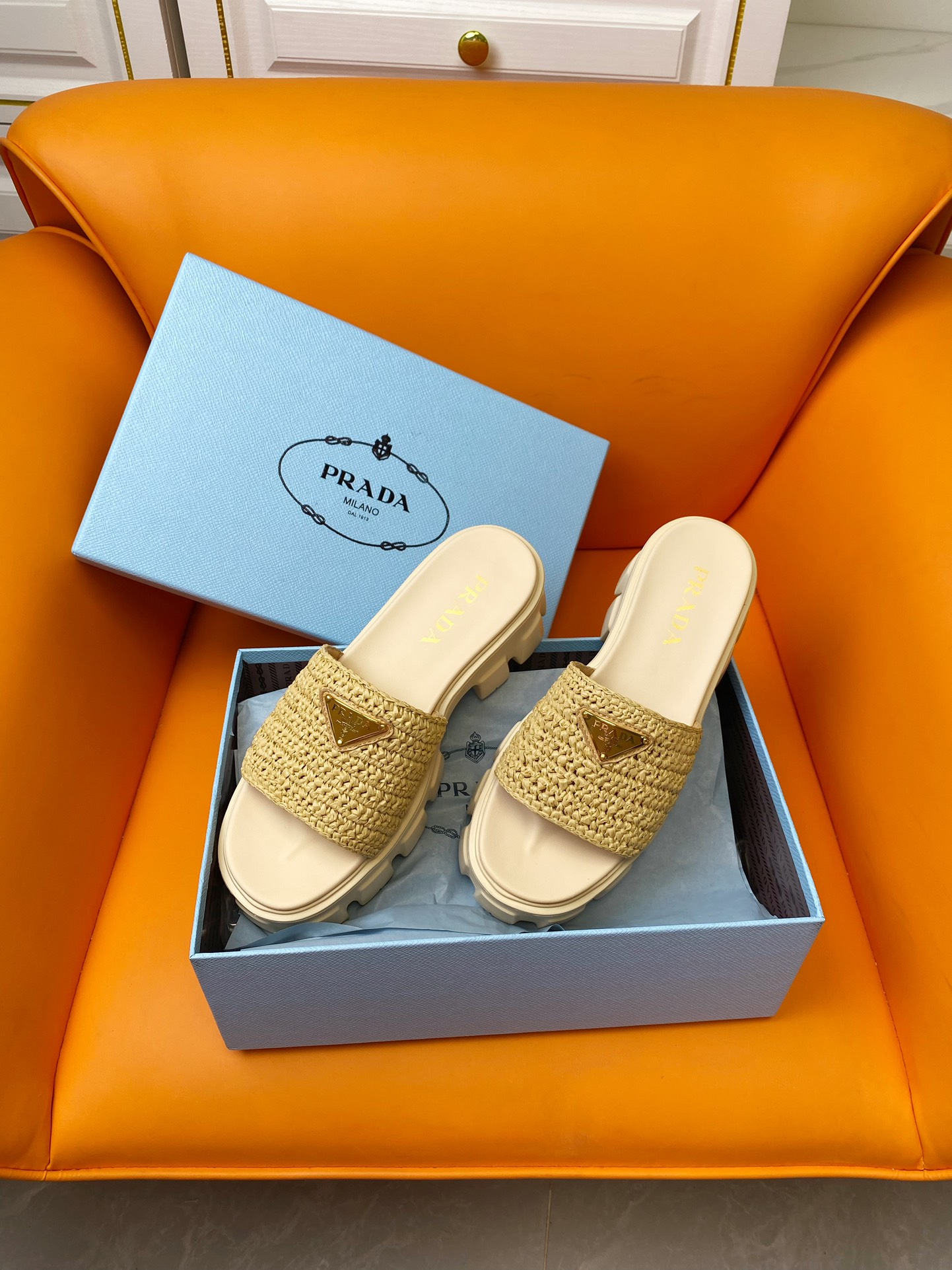 Pra 2024 new arrival women slippers