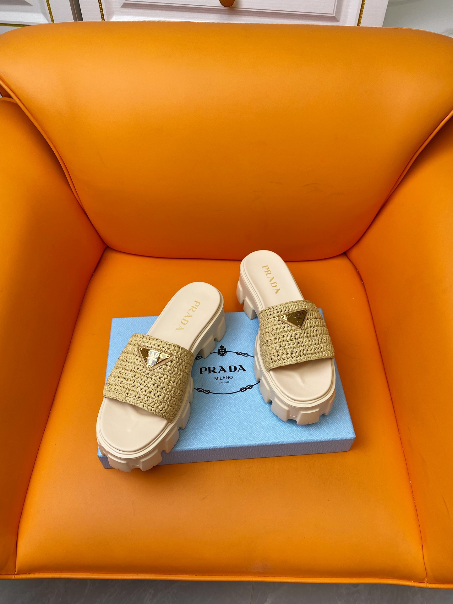 Pra 2024 new arrival women slippers