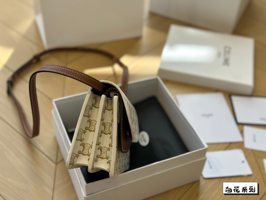 Ce new arrival bag  size: 20 cm