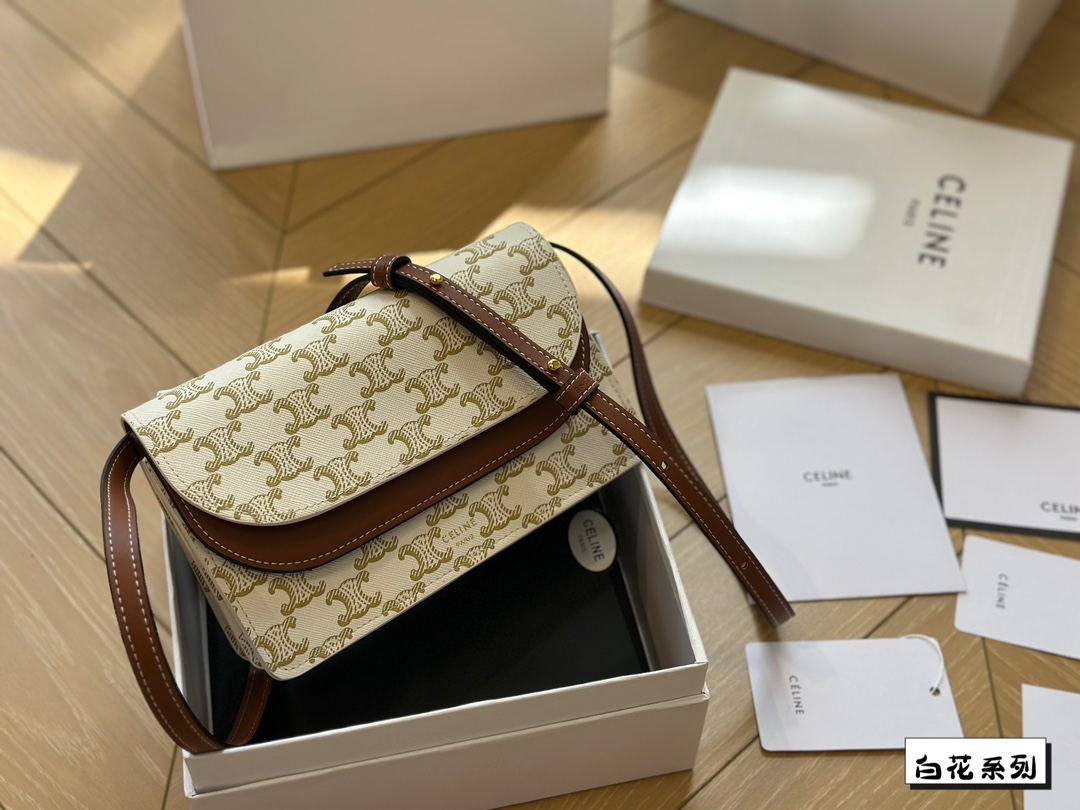 Ce new arrival bag  size: 20 cm