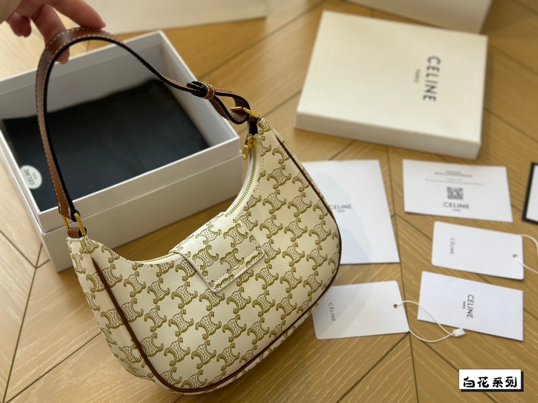 Ce new arrival bag size: 24*14cm