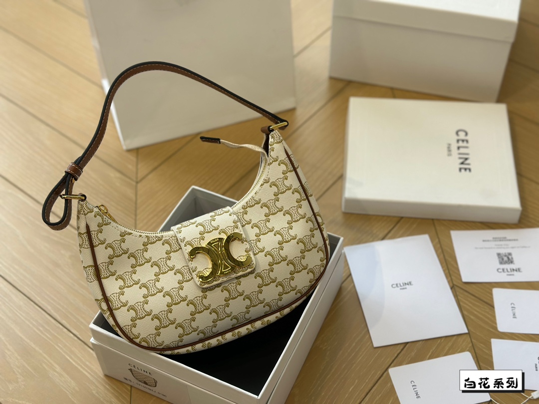 Ce new arrival bag size: 24*14cm