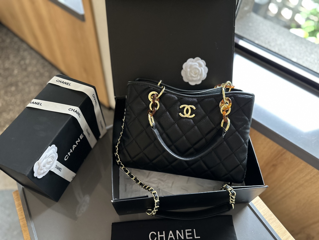 Cc new arrival vintage tote bag caviar leather size: 27cm