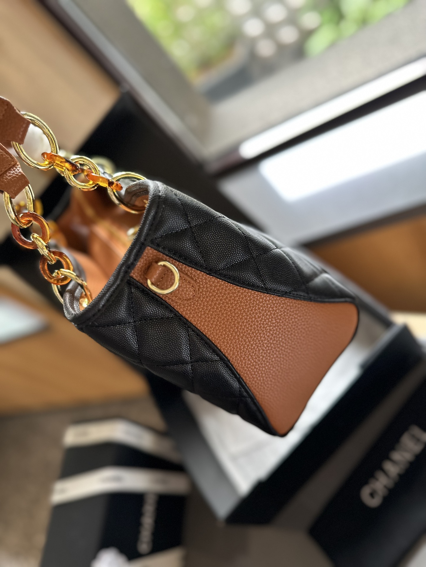 Cc new arrival vintage tote bag caviar leather size: 27cm