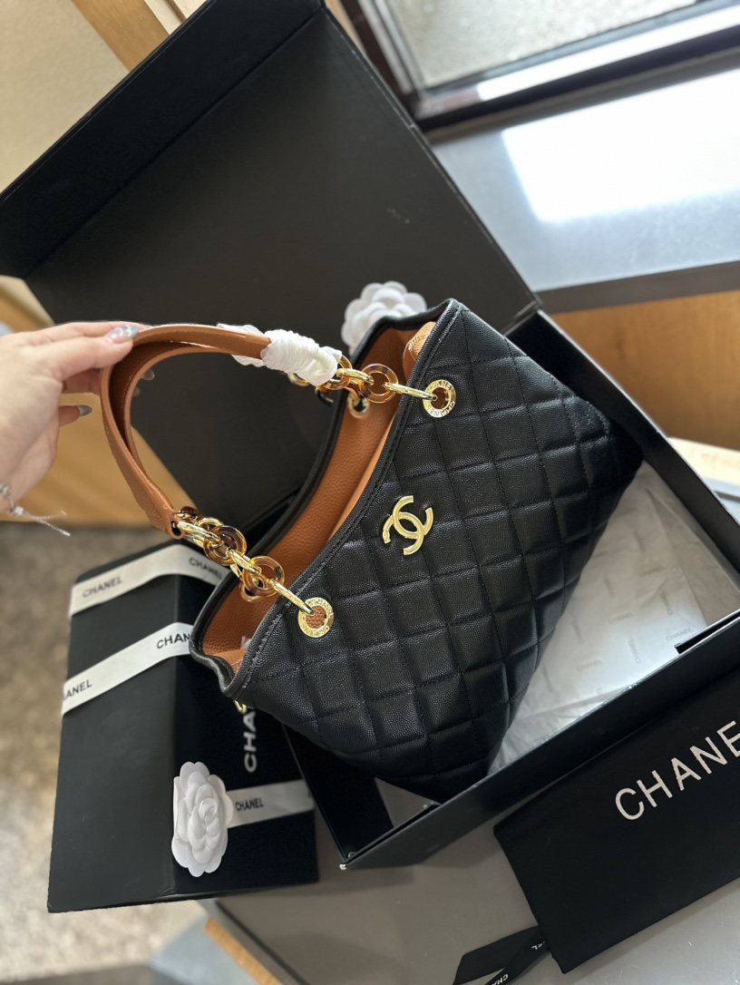 Cc new arrival vintage tote bag caviar leather size: 27cm