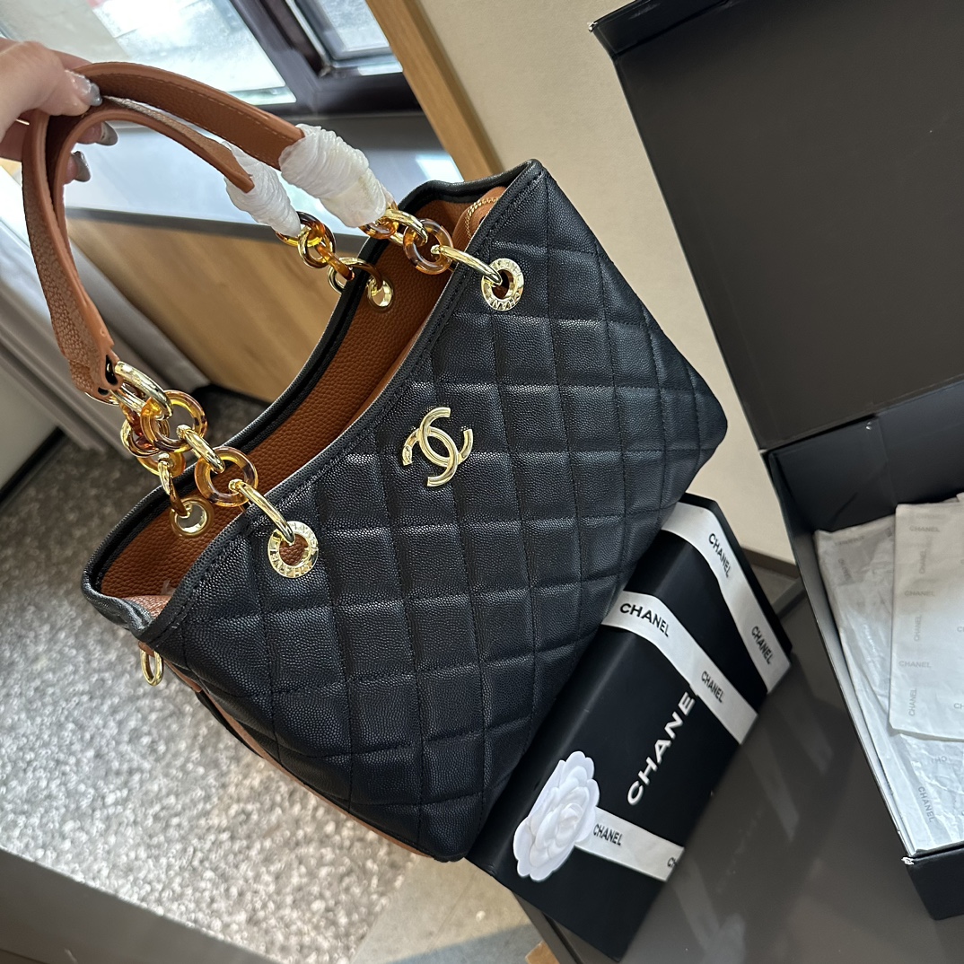 Cc new arrival vintage tote bag caviar leather size: 27cm