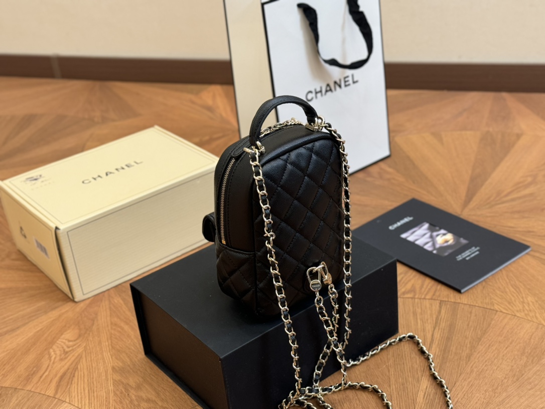 CC ?????????????? backpack size��18*13 cm