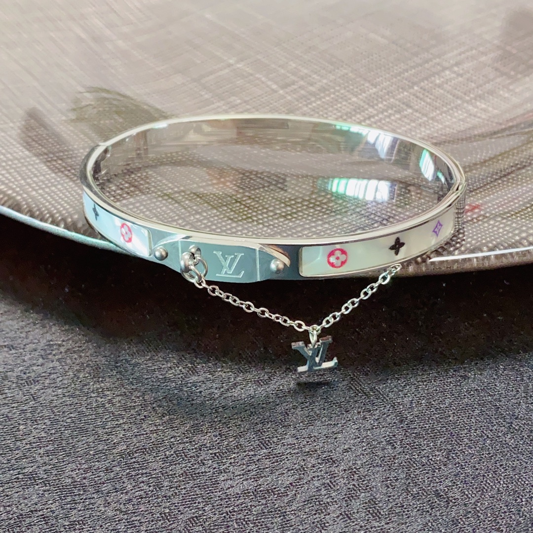 Lv New Arrival Bracelet 0015