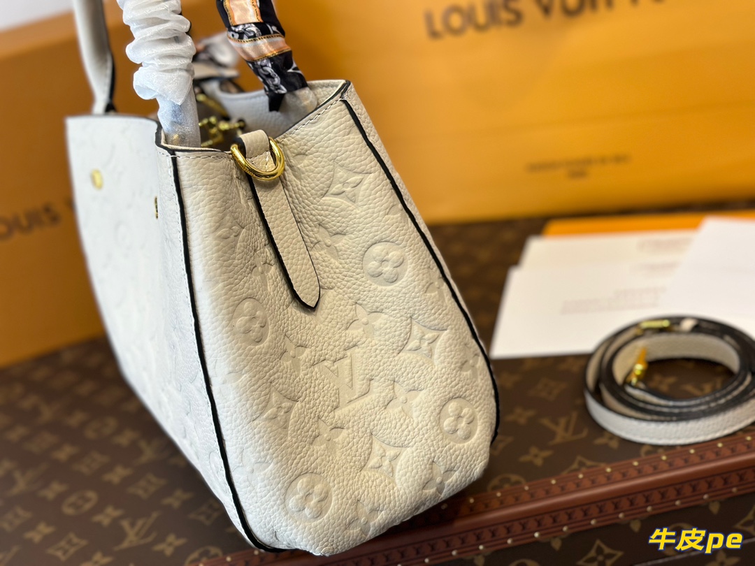 Louis 24s new arrival Montaigne bag size:  30*19cm