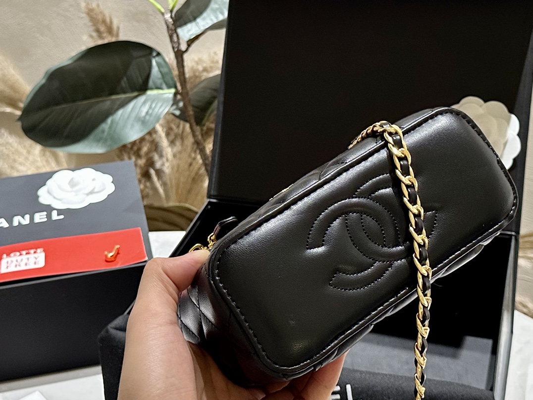 Chanel 24P new arrival bag size 18 * 12cm