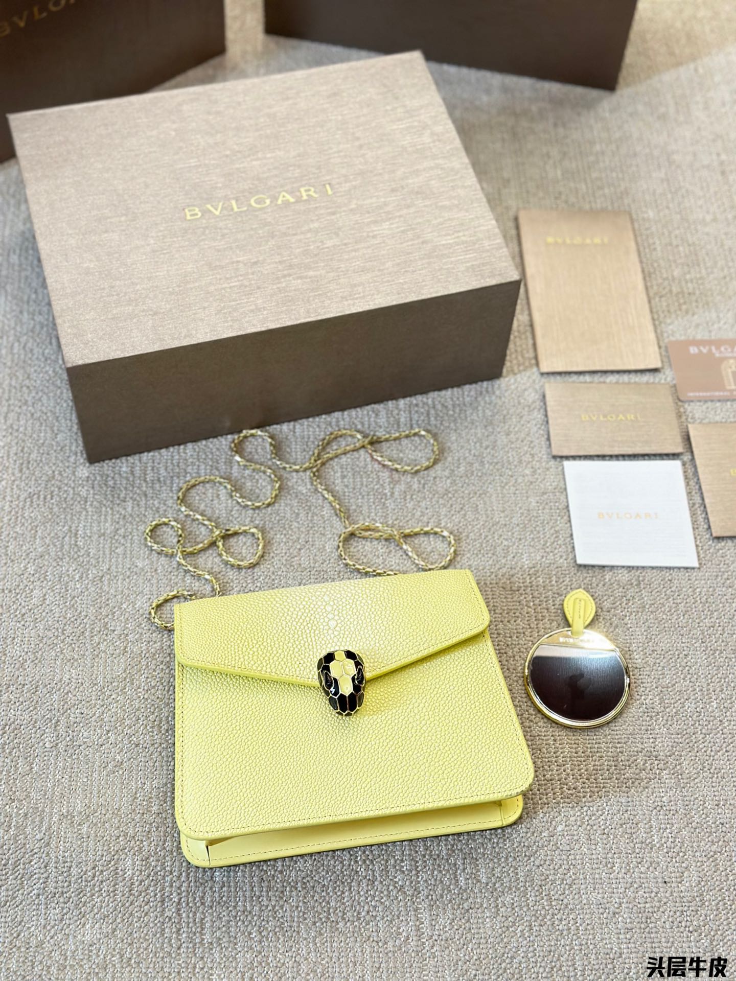 Bvl new arrival Ss24 woc bag size: 20* 16cm