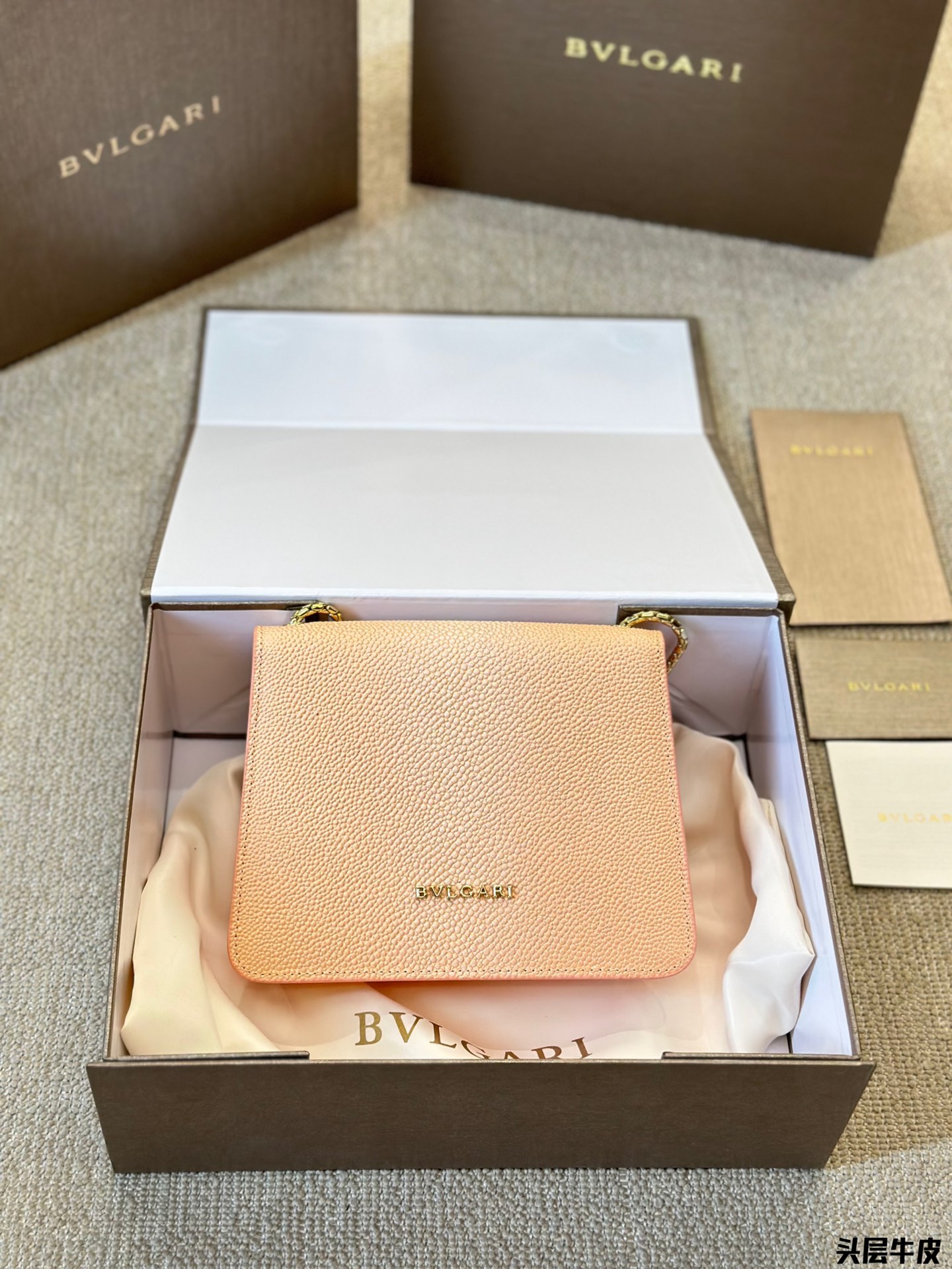 Bvl new arrival Ss24 woc bag size: 20* 16cm