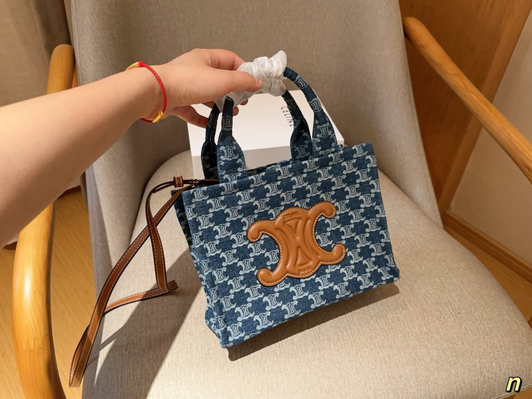 ce new arrival tote bag size: 24��18��9 cm