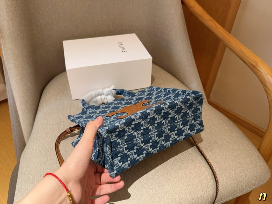 ce new arrival tote bag size: 24��18��9 cm