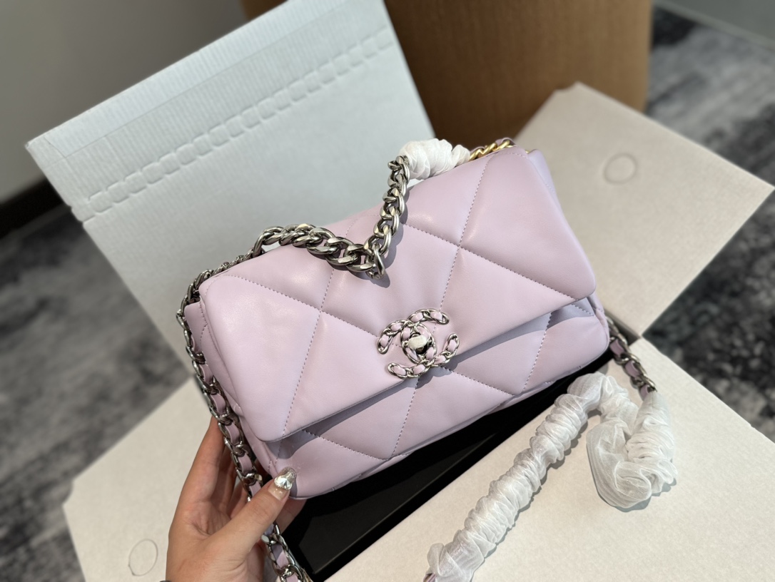 cc new arrival 19 bag size: 25 cm