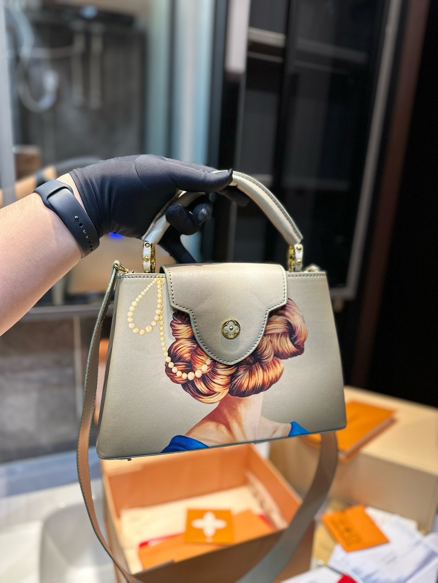 Louis new arrival women king Capucines monogram bag size: 27 cm