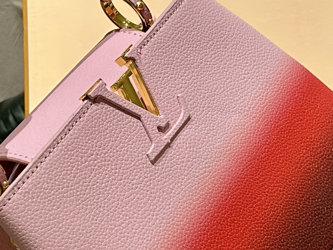 Louis new arrival Capucines bag size: 27cm