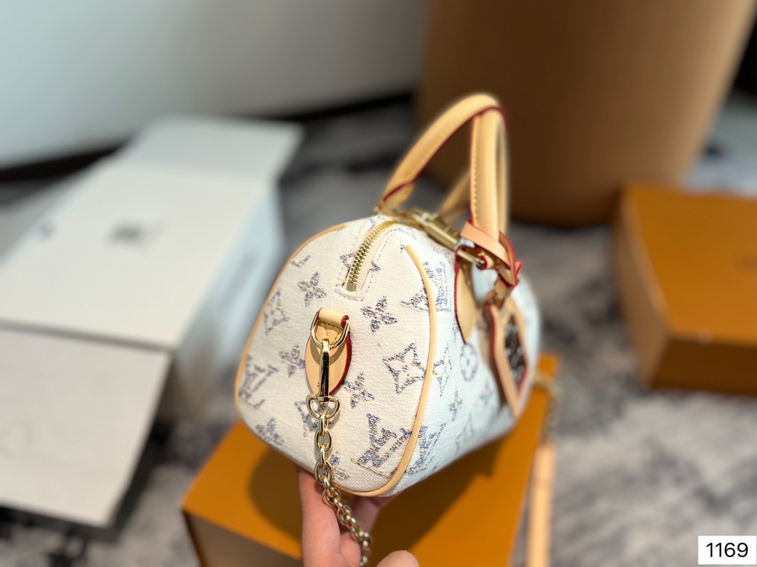 Louis new arrival speedy bag size; 20cm