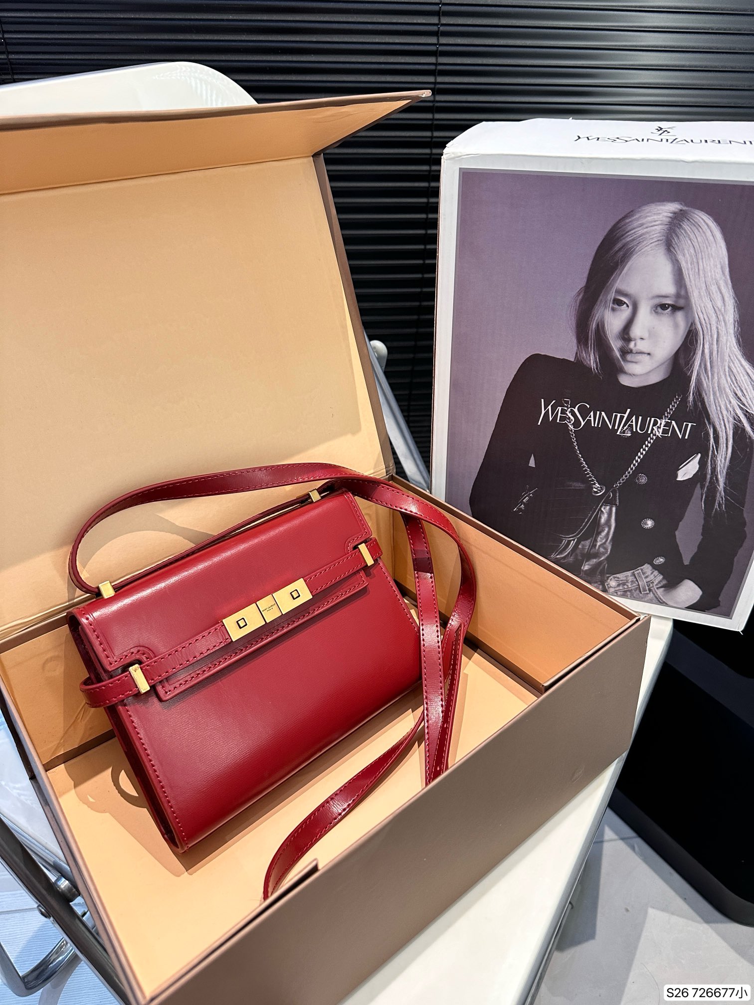 Y new arrival Manhattan bag smooth leather small size: 19 *14 cm