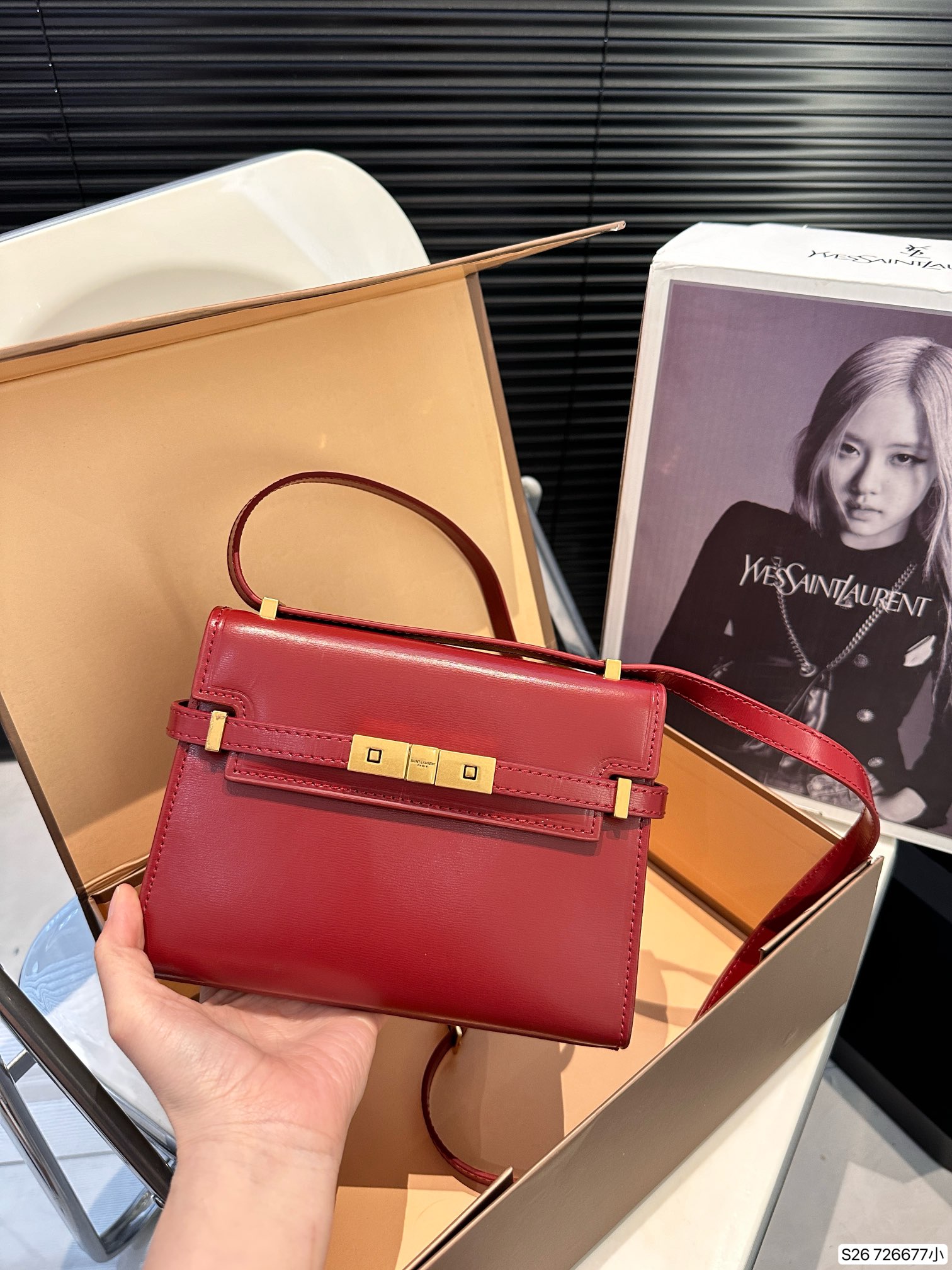 Y new arrival Manhattan bag smooth leather small size: 19 *14 cm