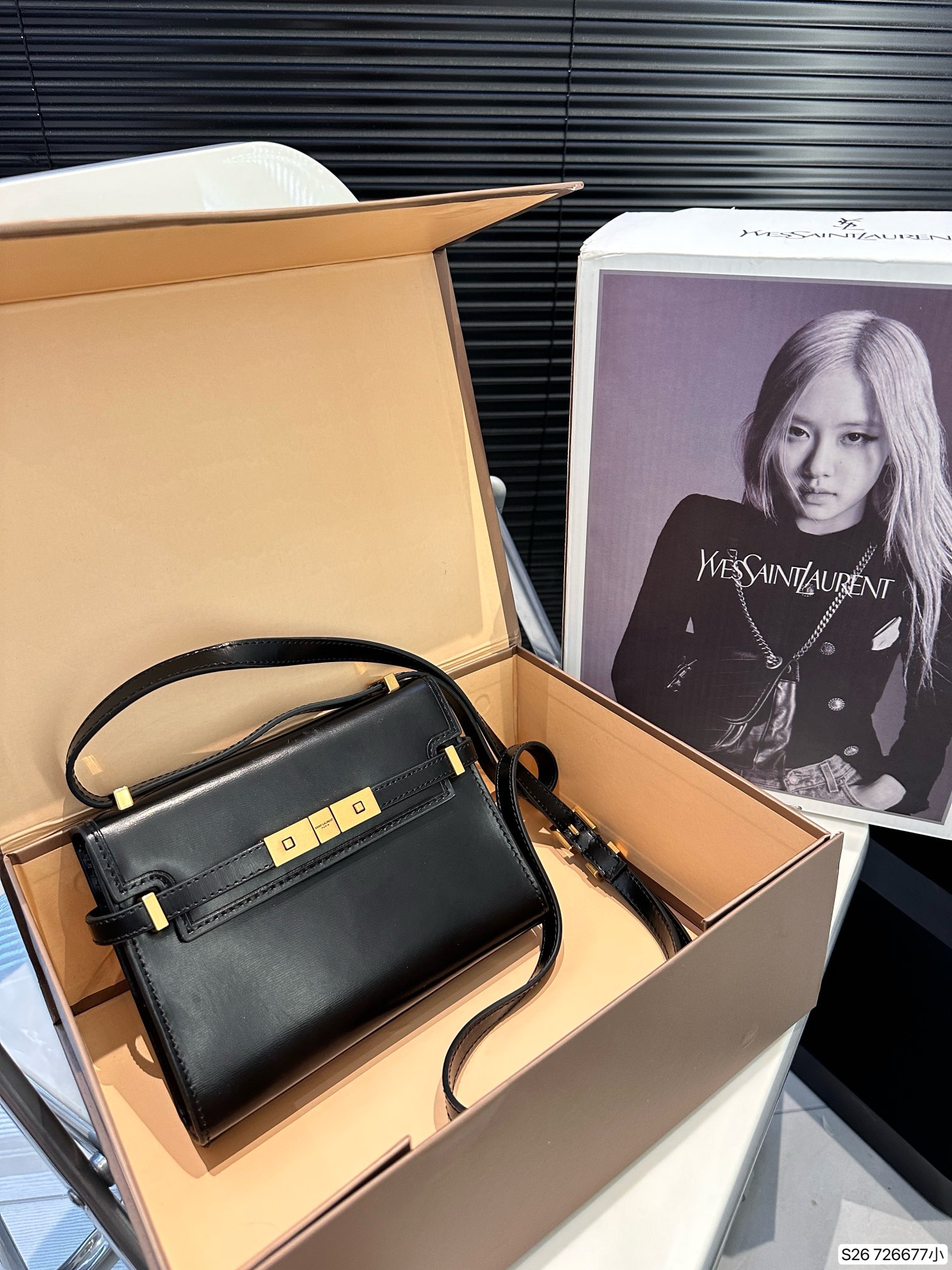 Y new arrival Manhattan bag smooth leather small size: 19 *14 cm