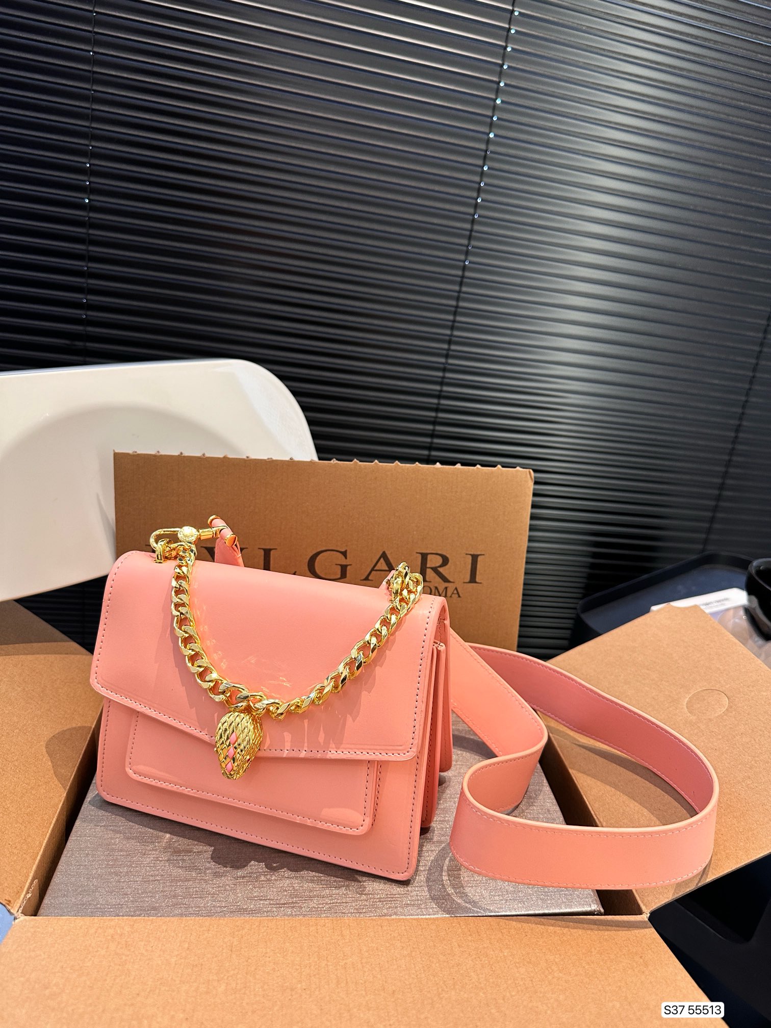 Bvl Serpenti Cabochon new arrival bag size:20 *15.5  cm