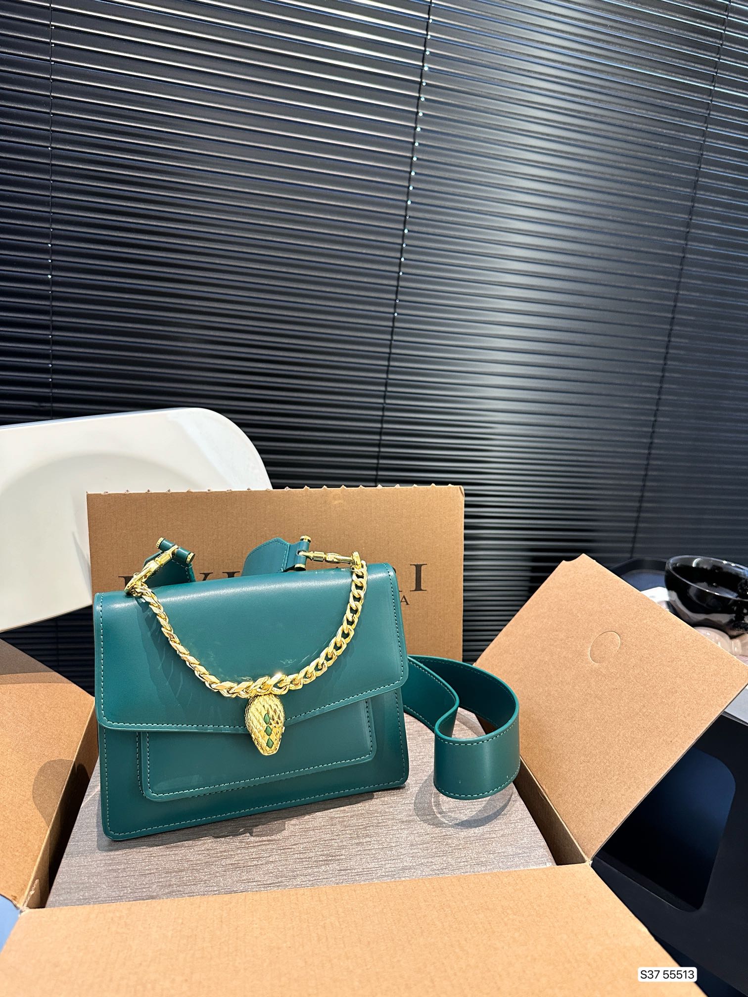 Bvl Serpenti Cabochon new arrival bag size:20 *15.5  cm