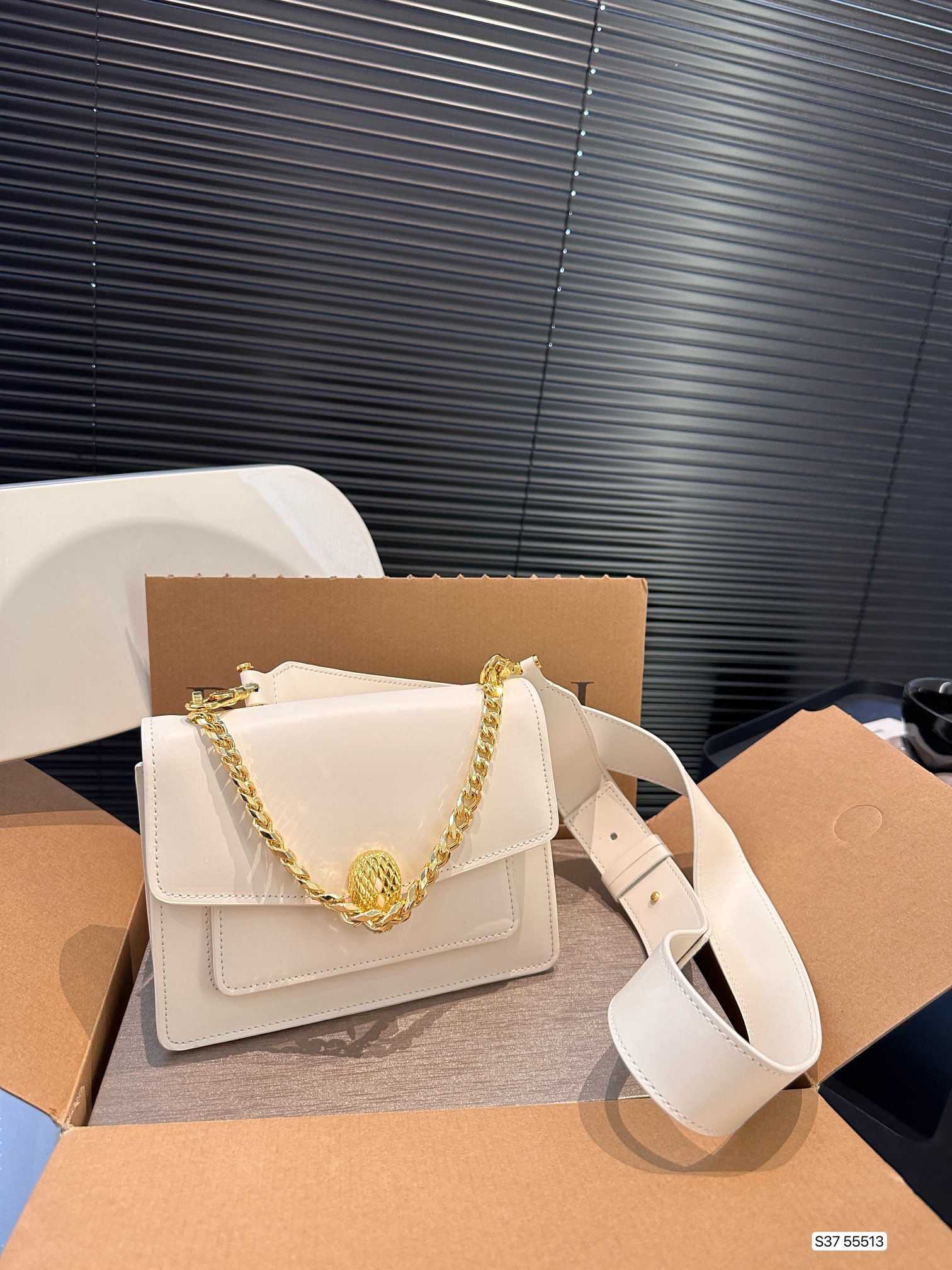 Bvl Serpenti Cabochon new arrival bag size:20 *15.5  cm