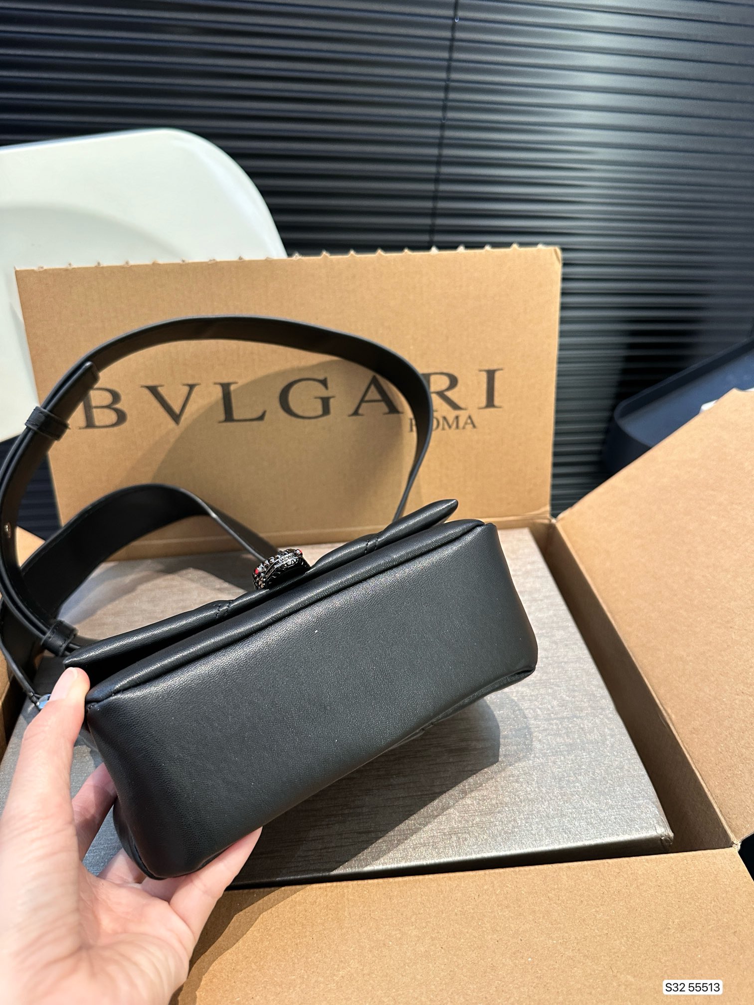 Bvl new arrival Serpenti Cabochon bag size: 18 *12  cm