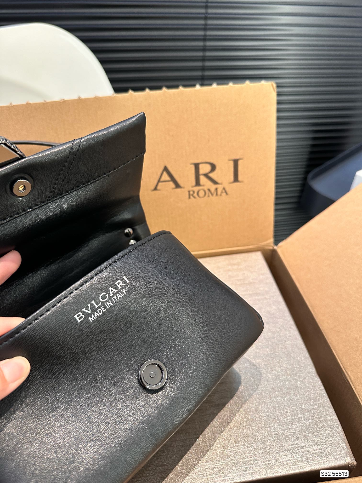 Bvl new arrival Serpenti Cabochon bag size: 18 *12  cm