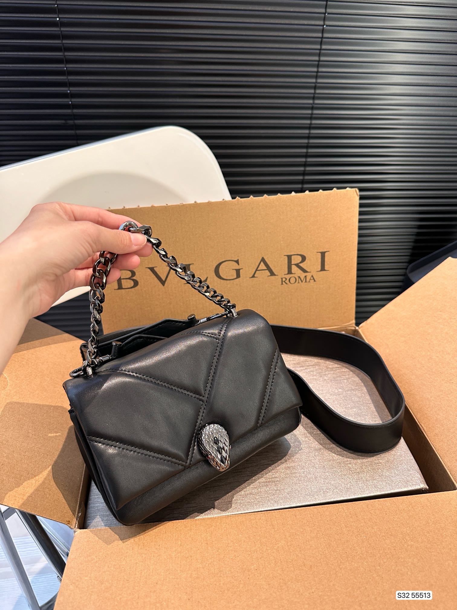 Bvl new arrival Serpenti Cabochon bag size: 18 *12  cm