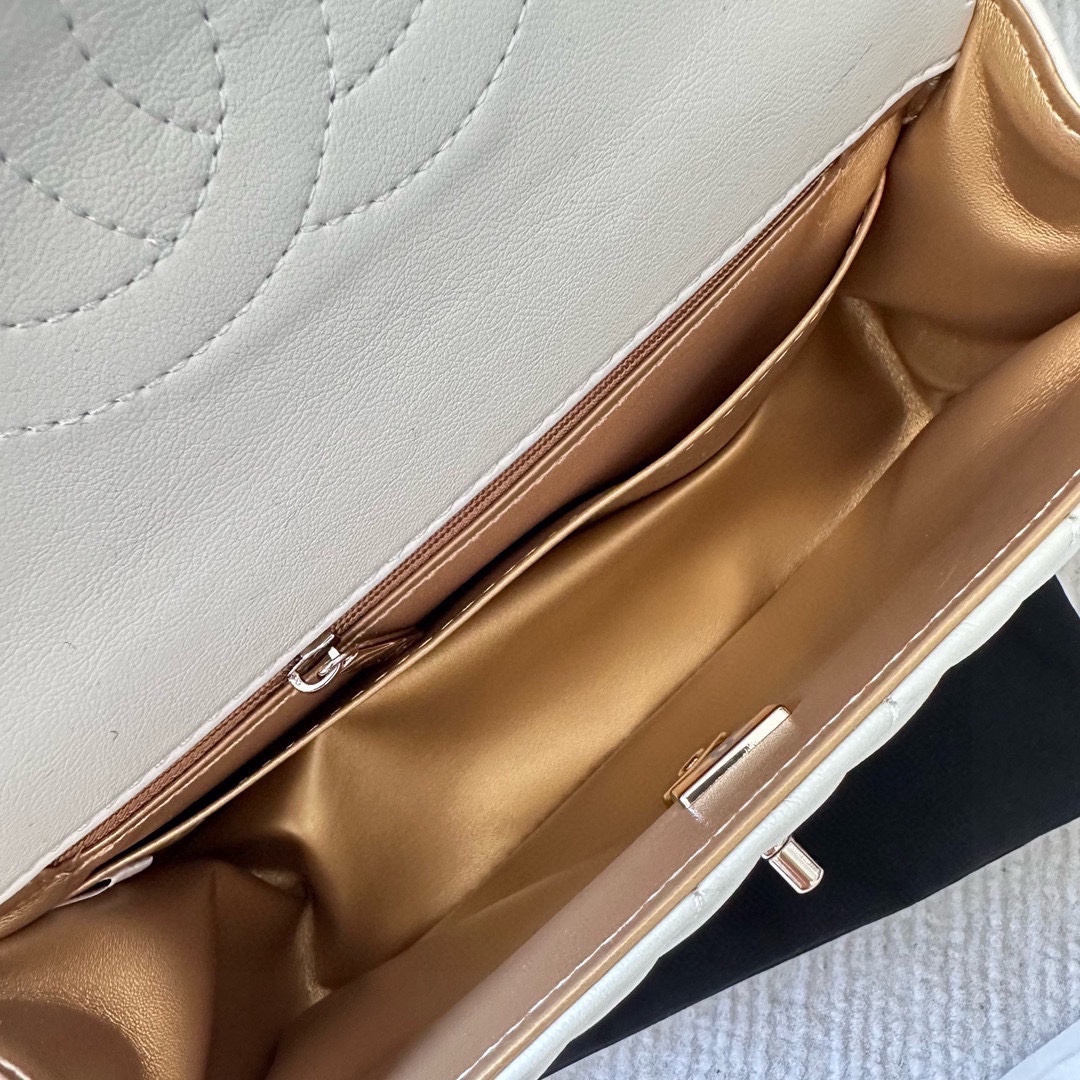 CC new arrival cocohandle bag size: 22 cm