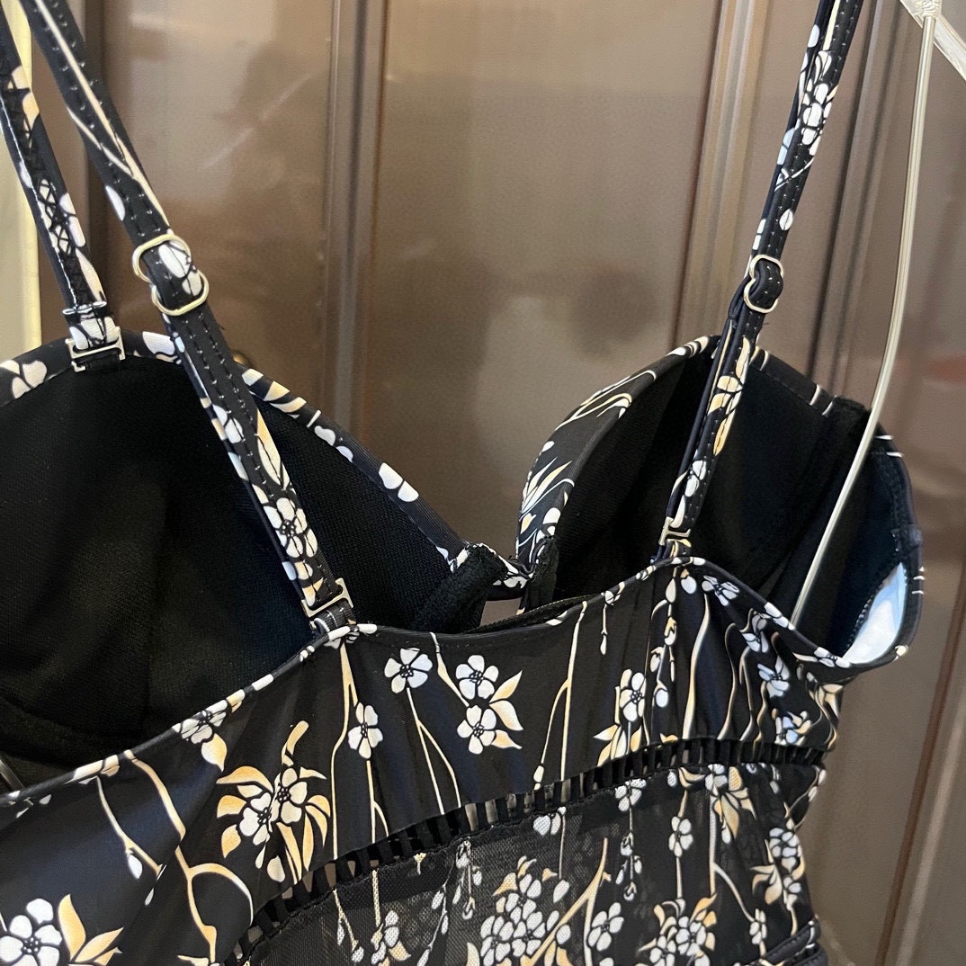 GG New Arrival Bikini Set 0007