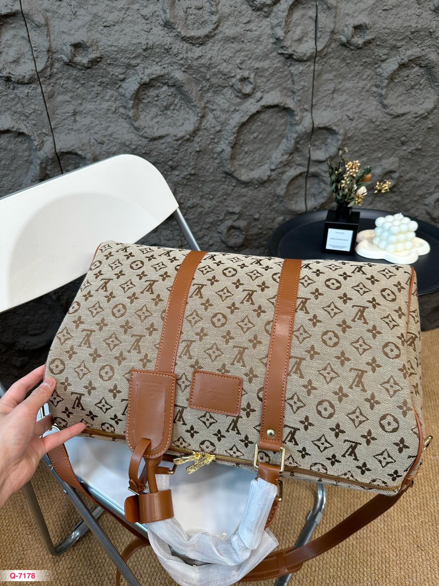 Louis new arrival traval bag size: 45*26cm