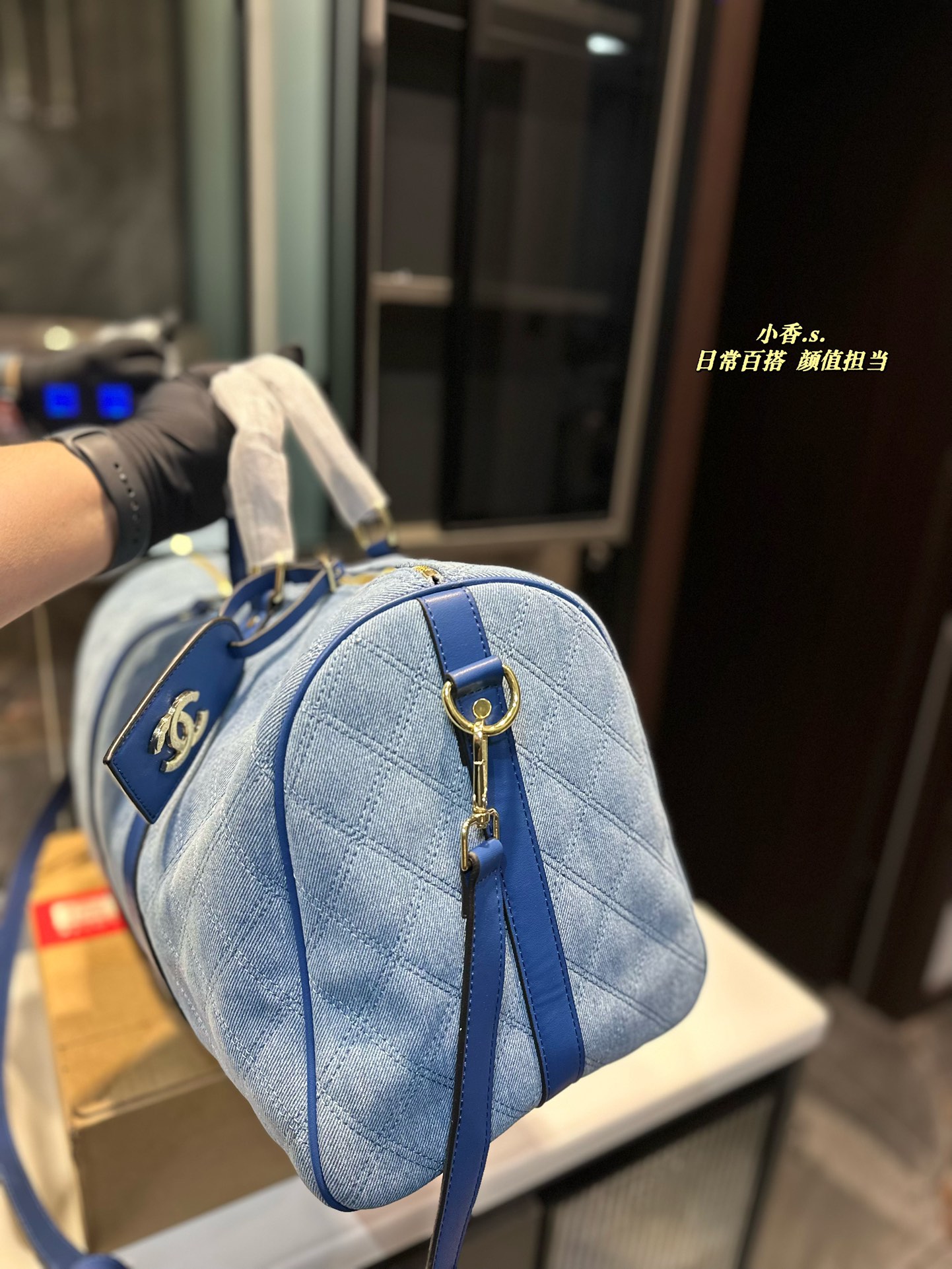 Cc new arrival travel bag size: 45*26 cm