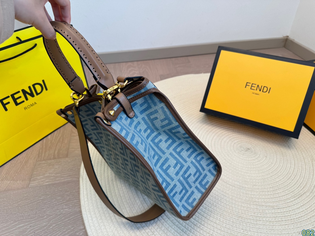 Fen new arrival tote bag size: 29 * 25 cm