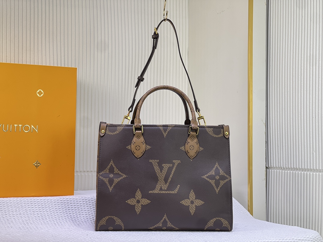 Louis new arrival OnTheGo Voyage bag size: 43.0 x 33.0 x 18.5 cm