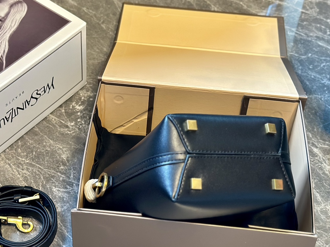 Y Le 37 Bucket MINI BAG SIZE: 13*15cm